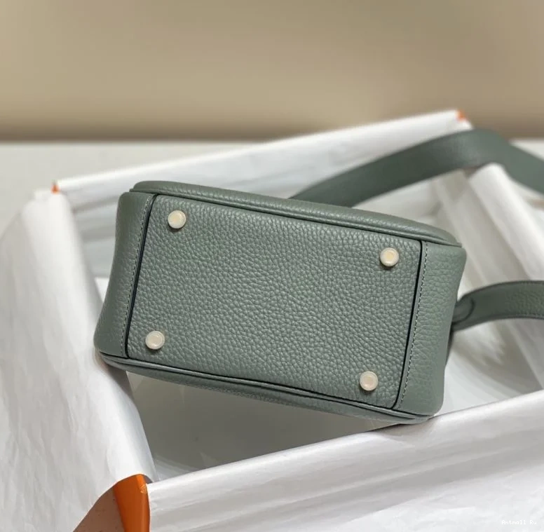 47878 Lindy Hermes Bold Bags 0703